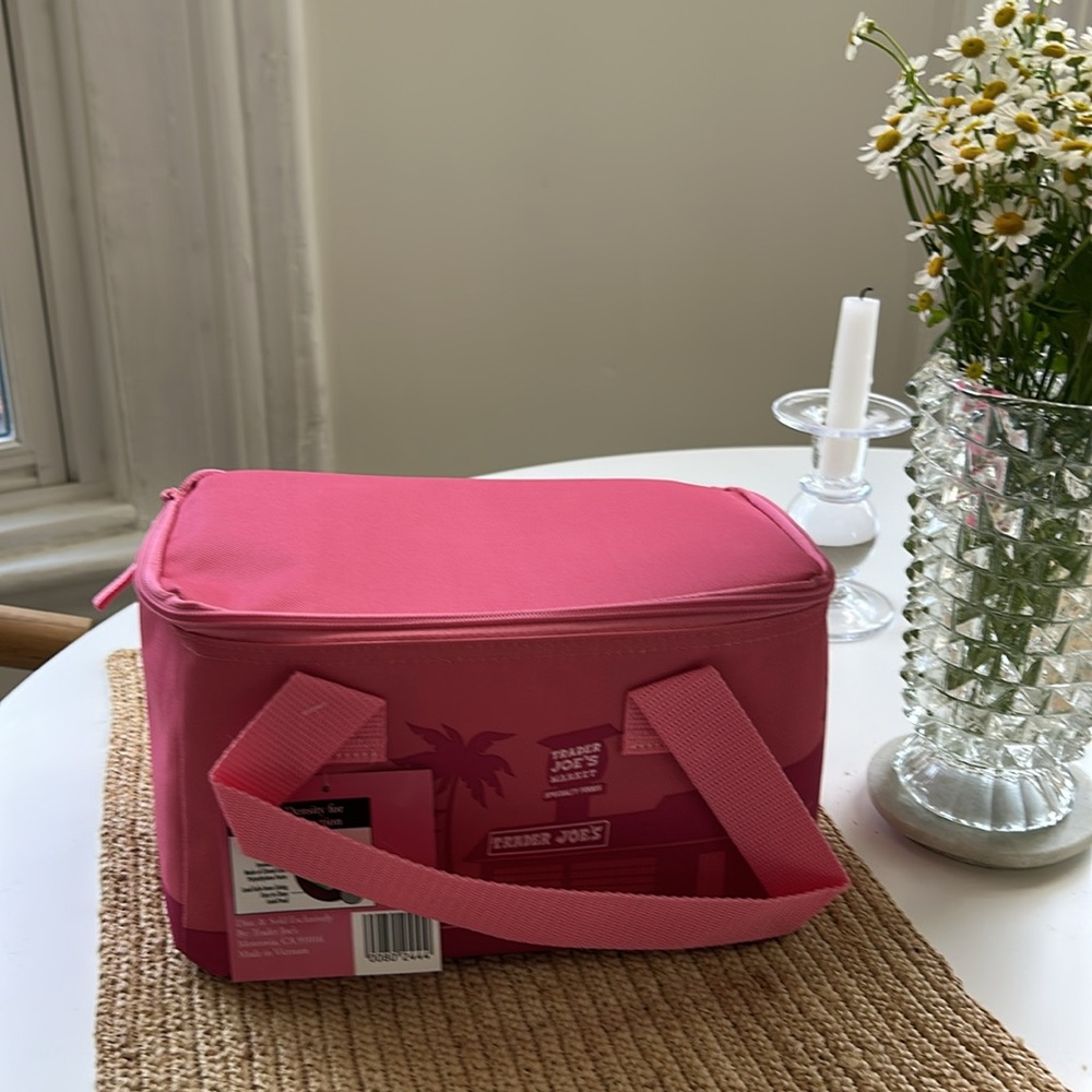 NWT *viral, sold out* Trader Joe’s pink insulated mini tote